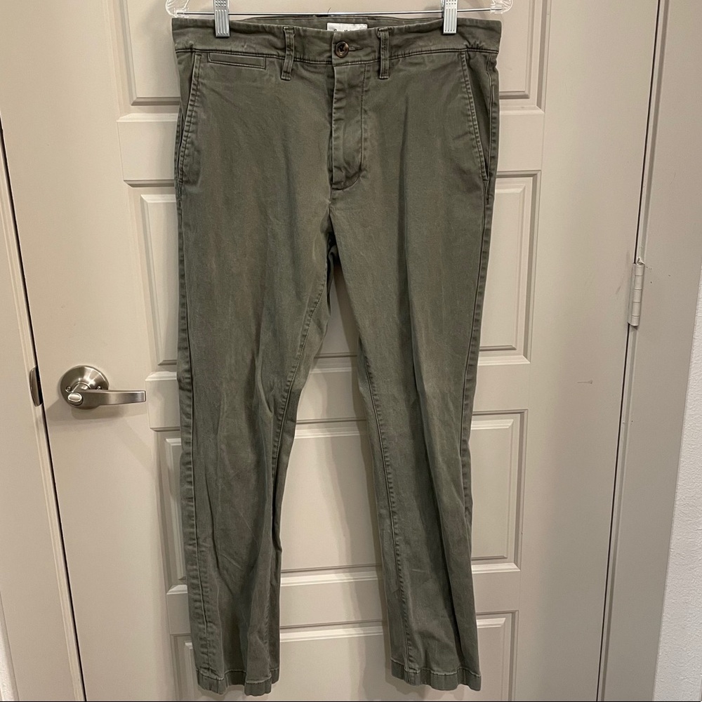 Men’s Olive Goodfellow Chino Pants